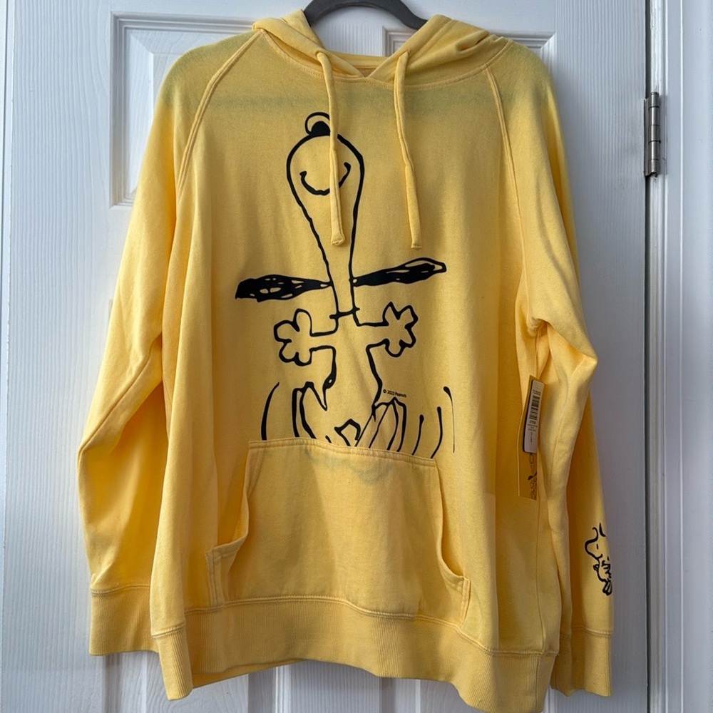 Torrid Peanuts Snoopy Hoodie Size 0 (10/12)